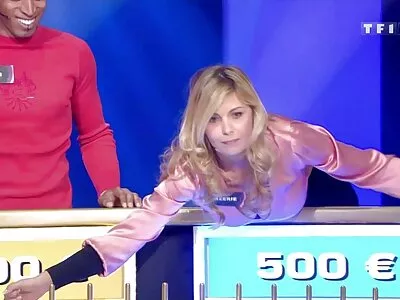 Vídeo Julz Loves sexo carioca caseiro Riding Cock (Julz Gotti)