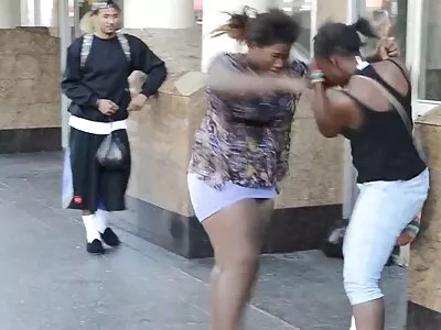 Vídeo Innocent Latina Maid Strips Down And Gets Fucked videos caseiros brasileiros porno (Isabella Taylor)