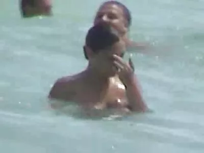 Vídeo O que o papai xvídeos vídeo caseiro brasileiro não sabe (Lana Violet)