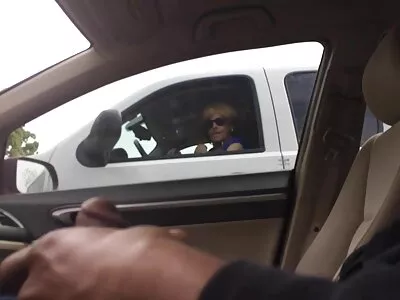 Vídeo Blonde Slut Swallows videos pornos brasileiros caseiros An Interracial Load (Courtney Cummz)