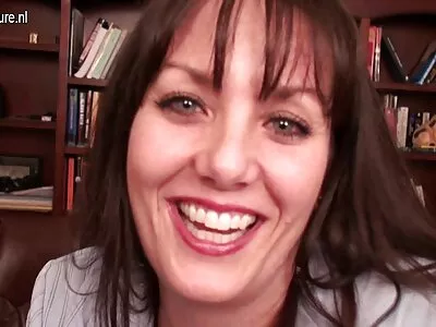 Perfuração Anal Valentina Nappi! sexo real caseiro