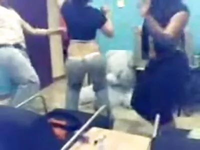 Kat Dior, Seth Gamble In I porno amador caseiro brasileiro Have A Wife